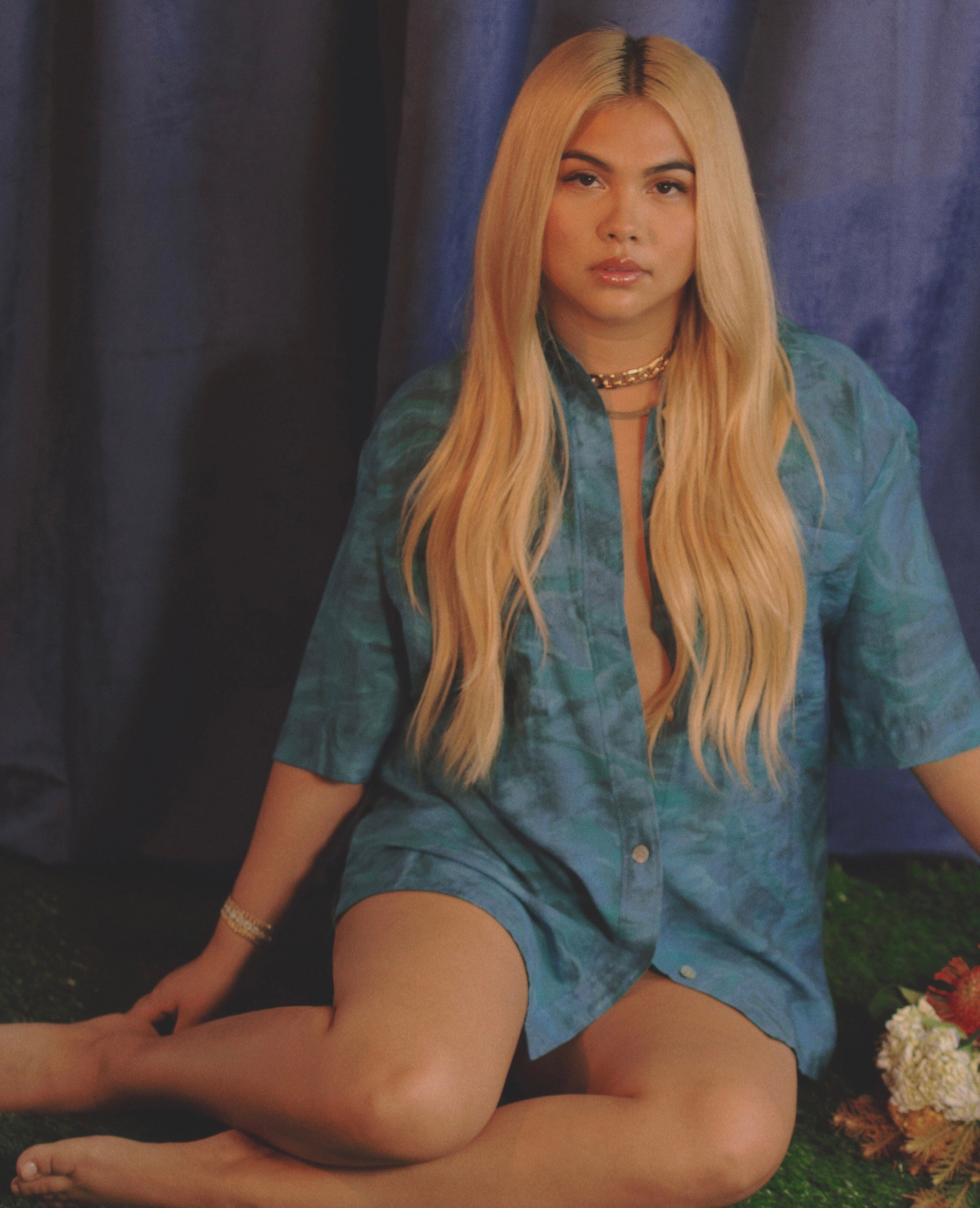 brent willey add photo hayley kiyoko insecure