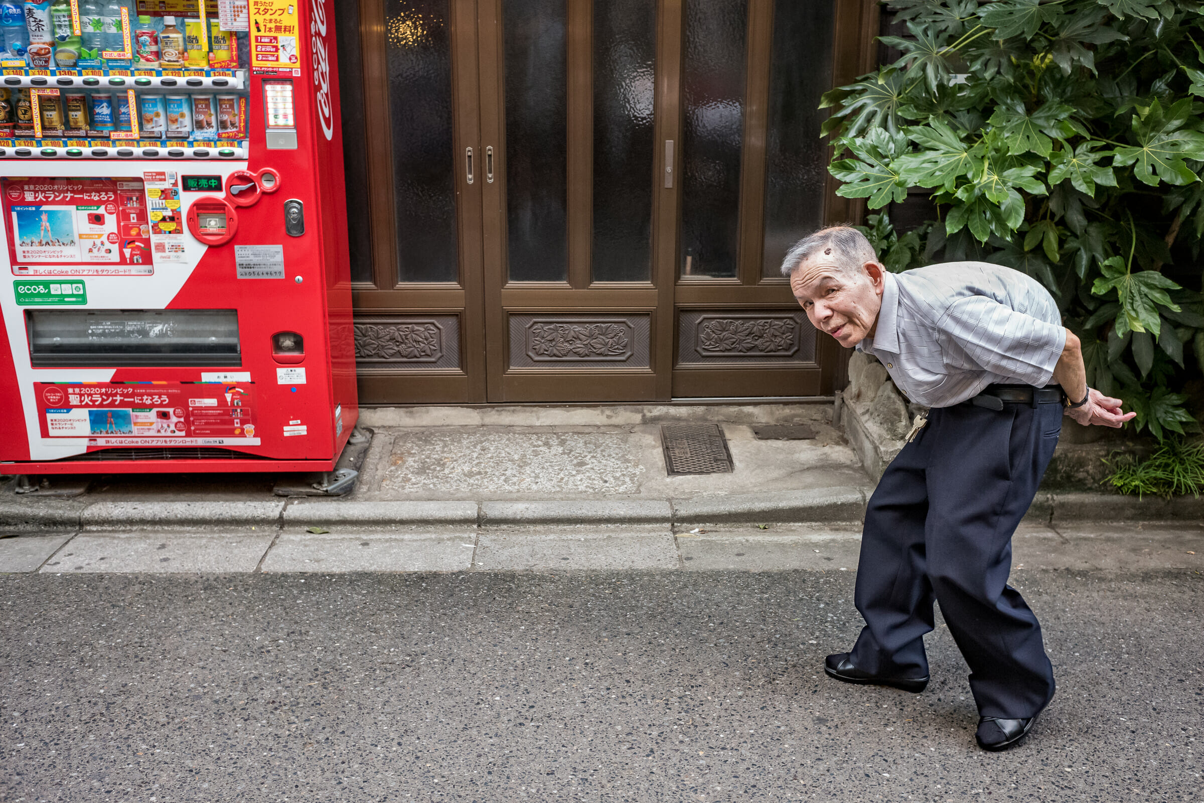 dan wingrove share japanese bent over photos