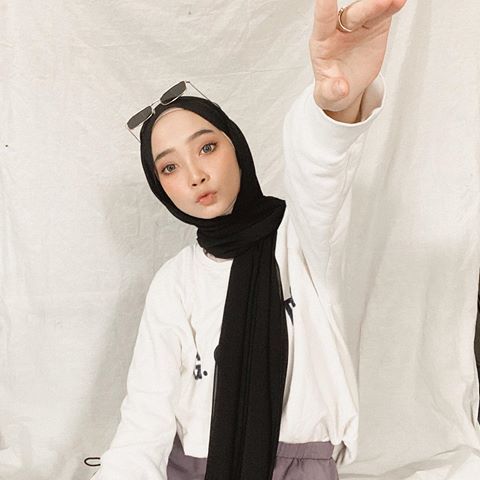 deanne herrera recommends Liza Hijabi