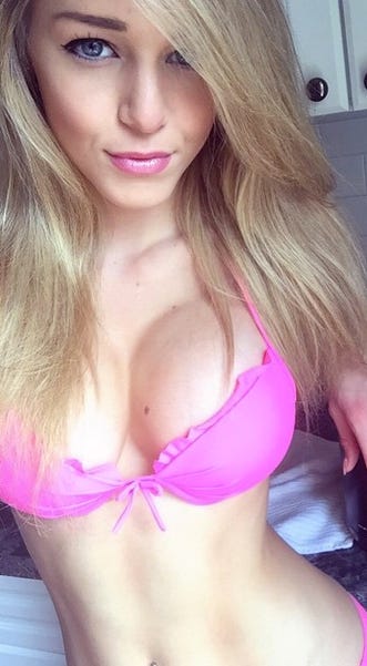 Courtney Tailor Naked lookalike deepthroats