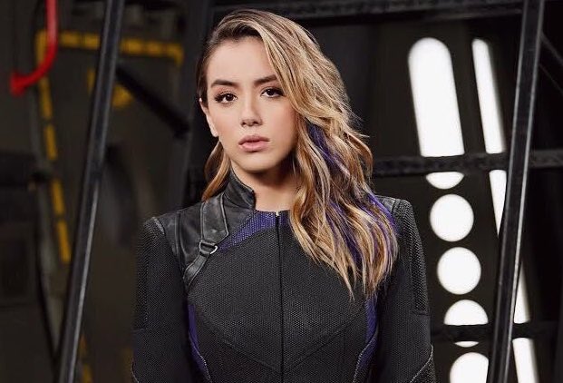 bethany johnsen recommends Chloe Bennet Leaked