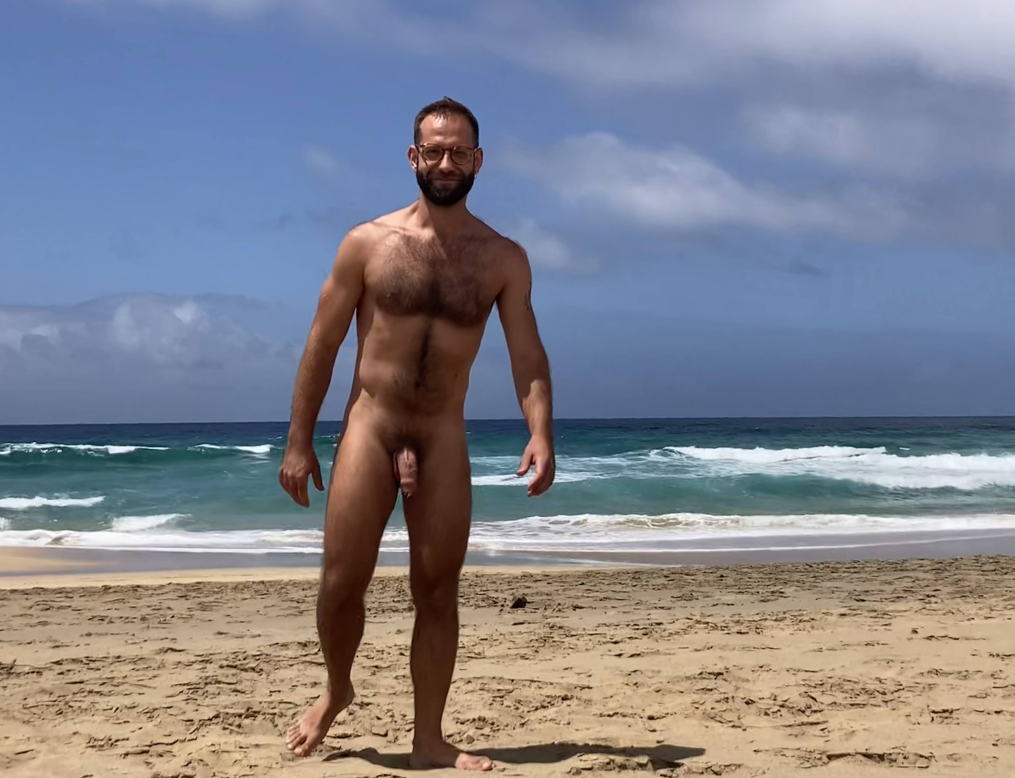 dave laverdiere recommends Male Nudist Photos