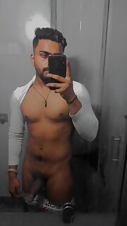 indian hunk naked