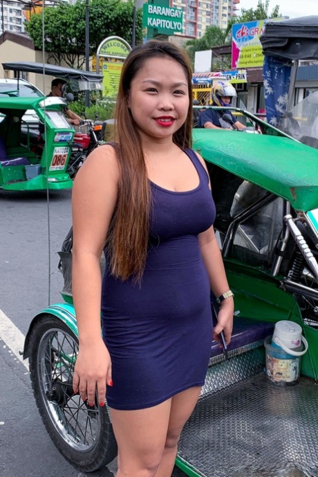 chubby filipina naked