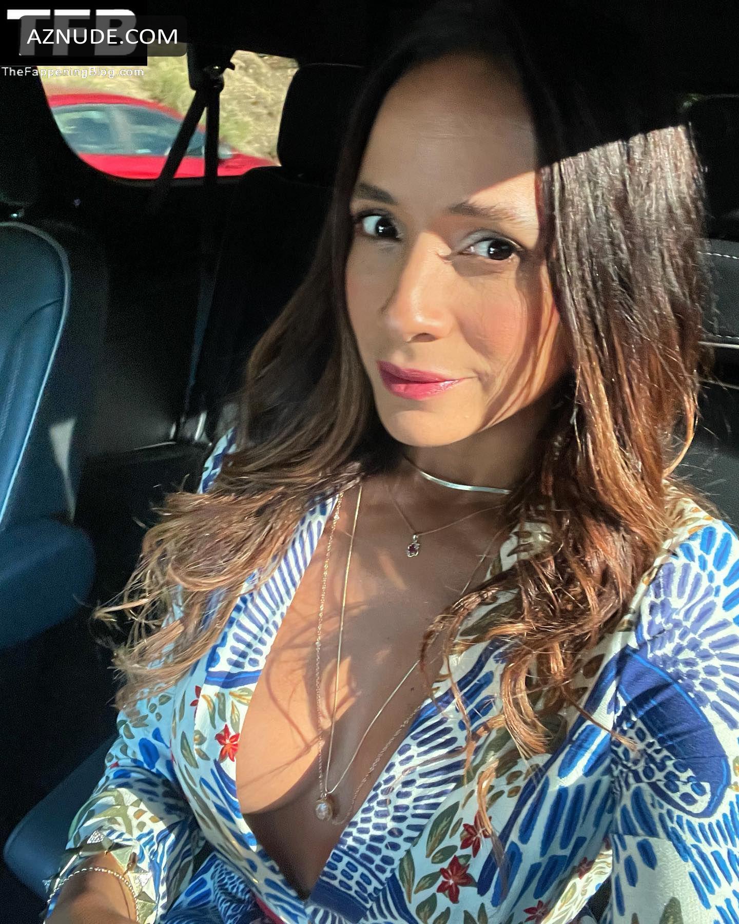 bhawna sood recommends Dania Ramirez Sexy