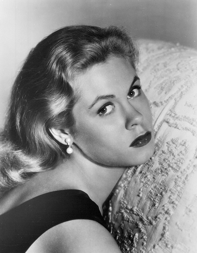 carina kapp recommends Elizabeth Montgomery Pics