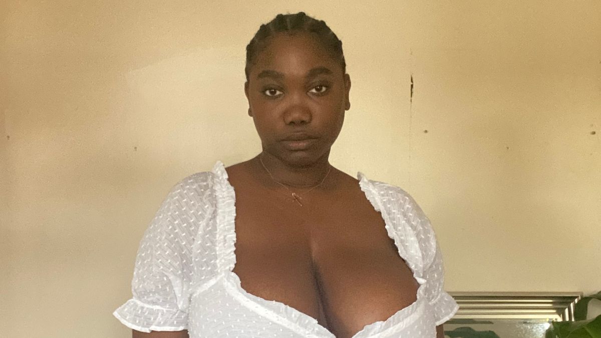 caidey thompson recommends ebony big saggy tits pic