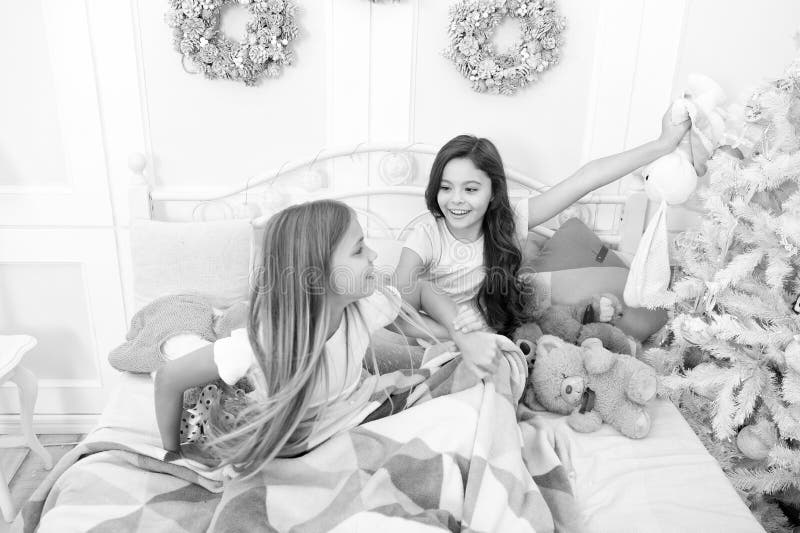 brayden blanchard share sharing a bed with sisters friend photos