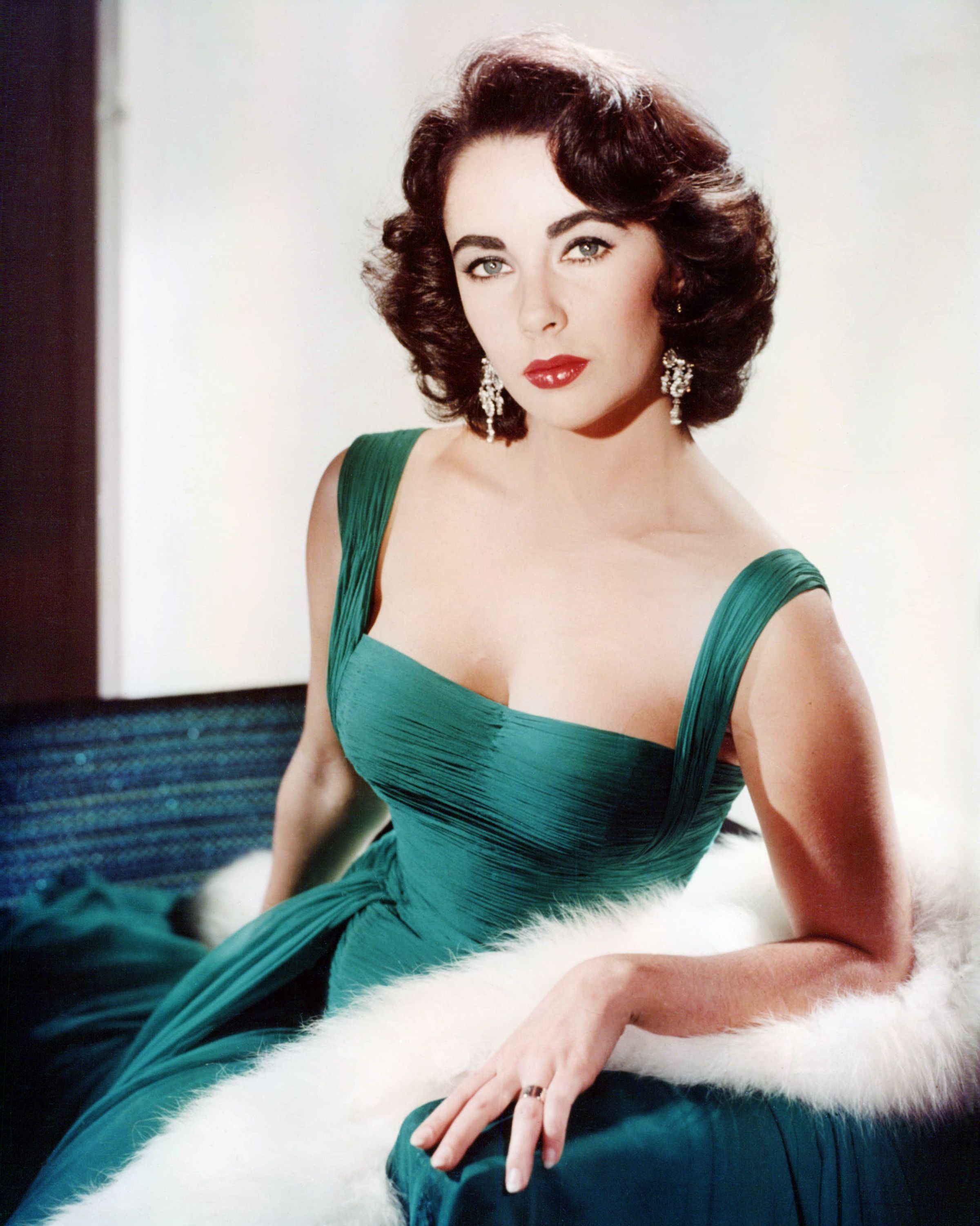 nude pics of elizabeth taylor