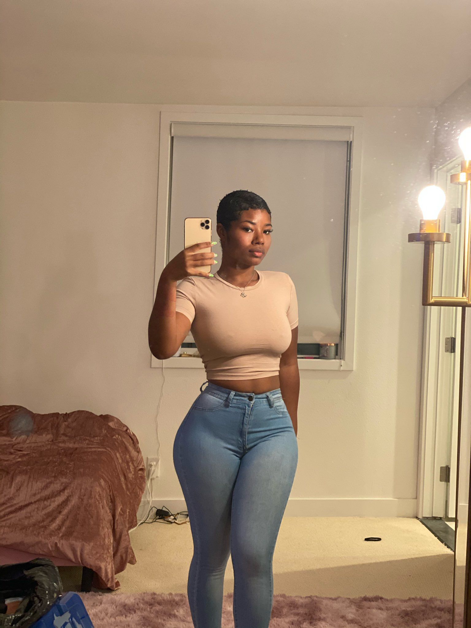 aya helil recommends Thick Ebony Twitter